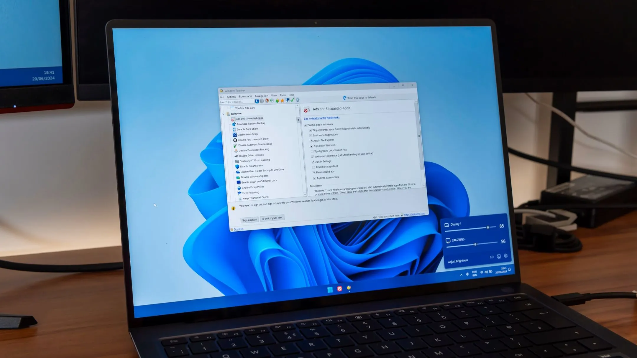 Người dùng trải nghiệm các ứng dụng thiết yếu trên Windows 11