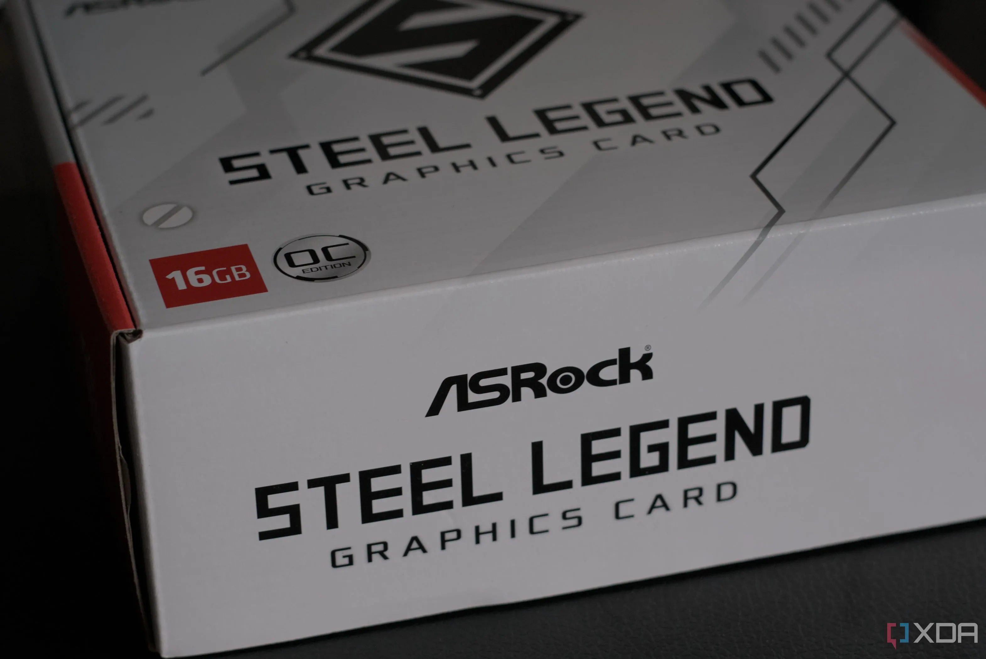 Nhãn hộp card đồ họa ASRock Radeon RX 9070 Steel Legend
