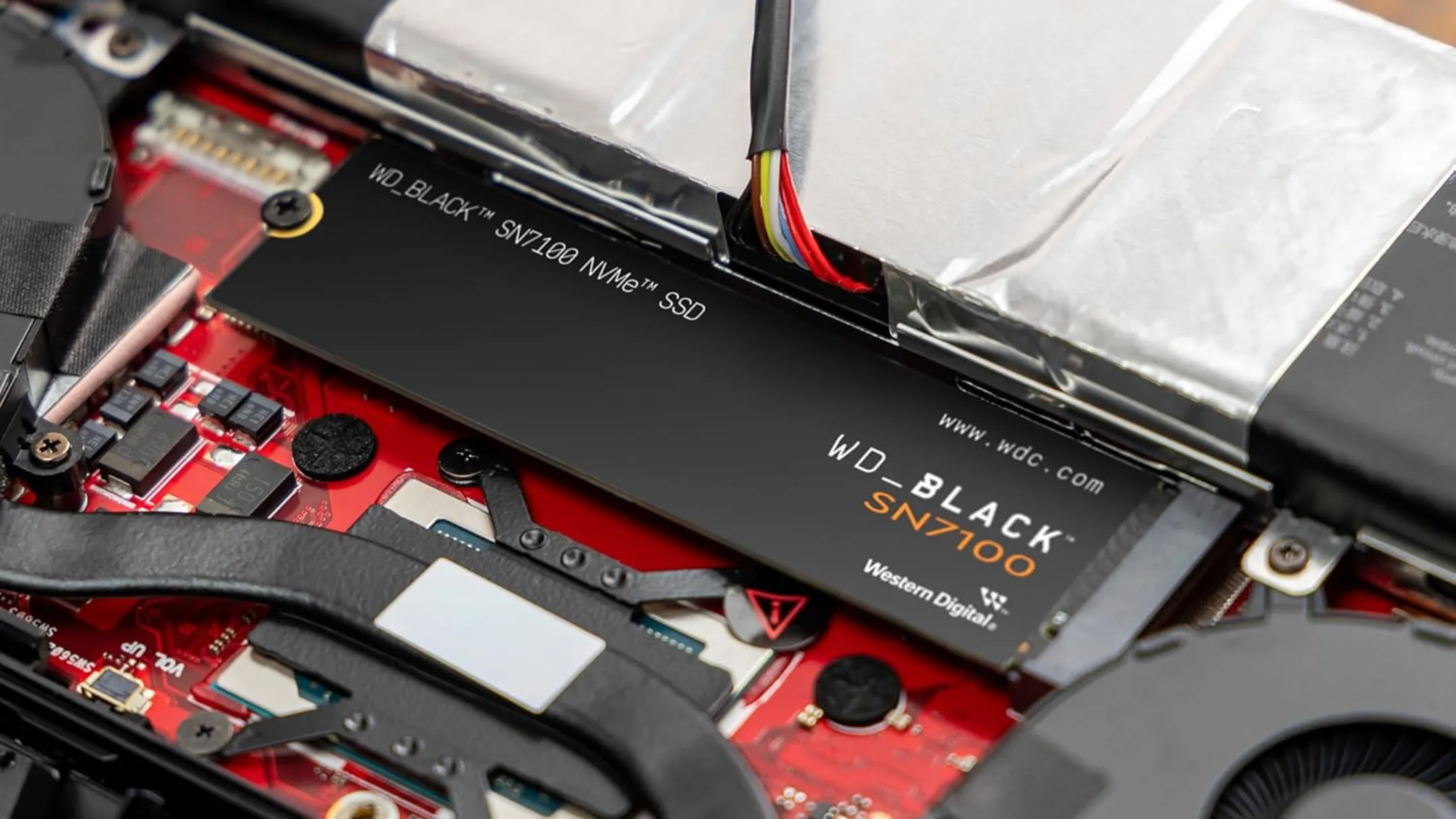 Ổ cứng SSD NVMe WD_BLACK 4TB SN7100 cho gaming