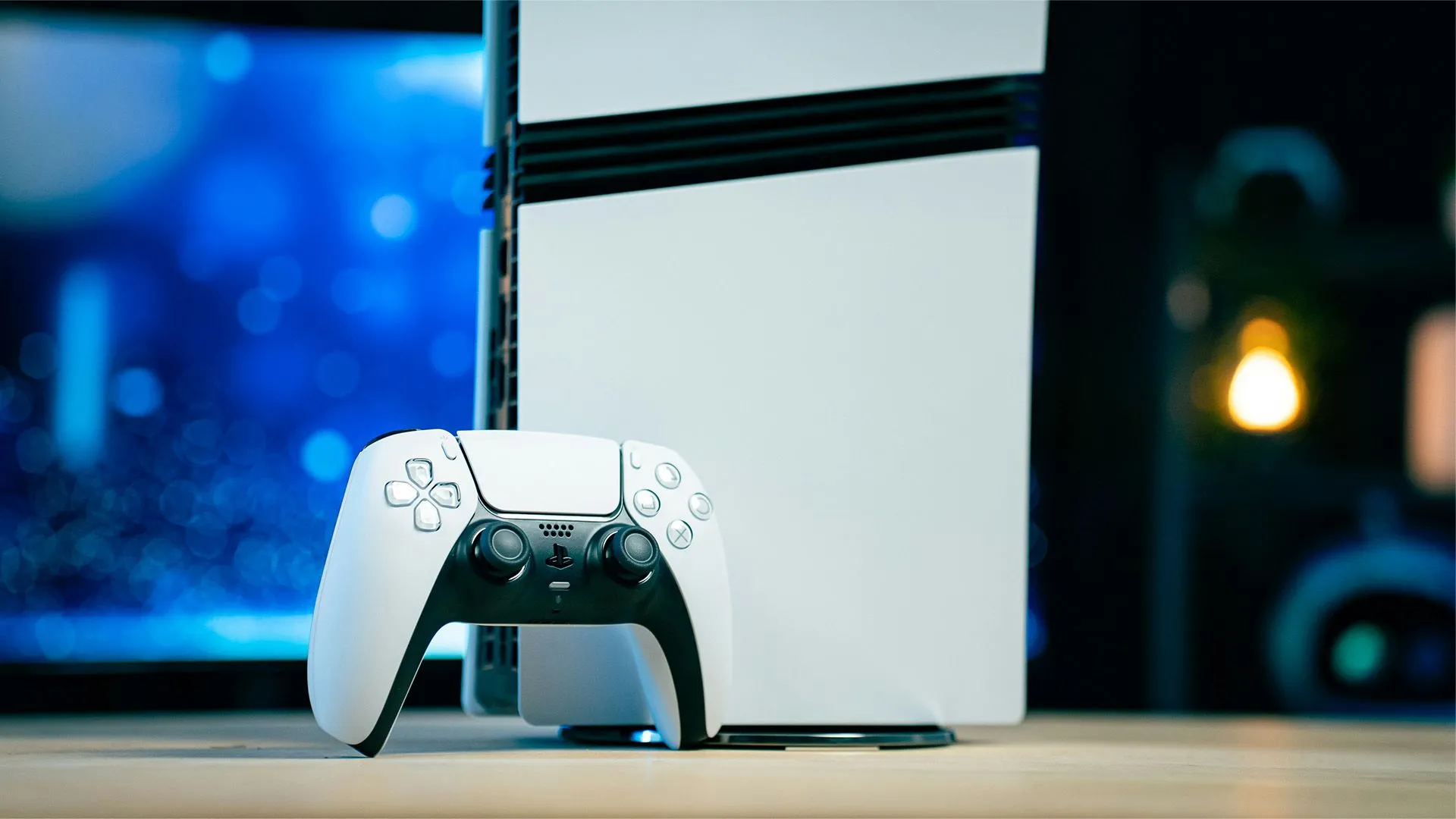 Phụ kiện PlayStation 5 chính hãng từ Sony, minh họa cho hệ máy độc quyền của Ghost of Yōtei