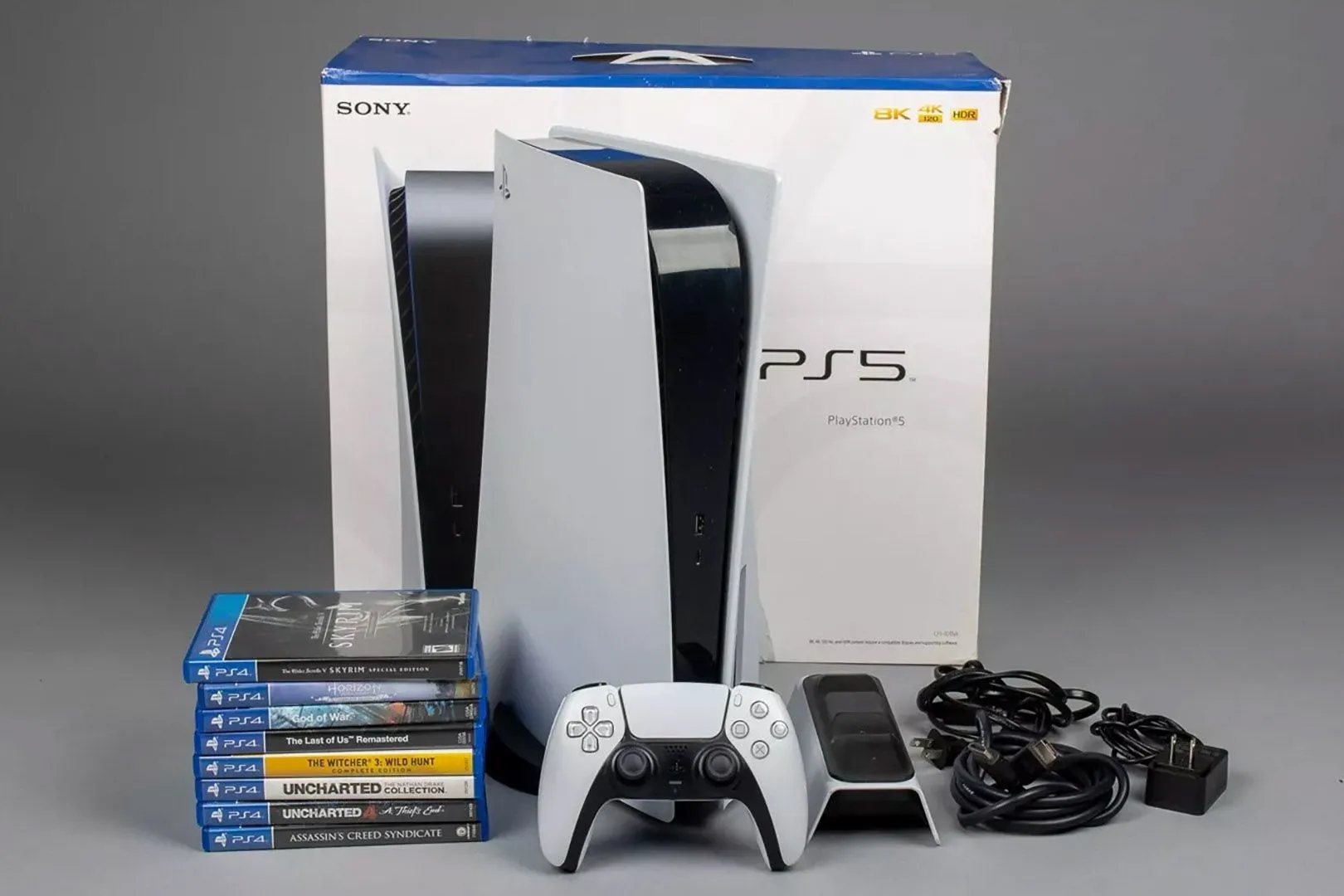 PS5 và bộ sưu tập game, đại diện cho mô hình cho thuê thiết bị chơi game