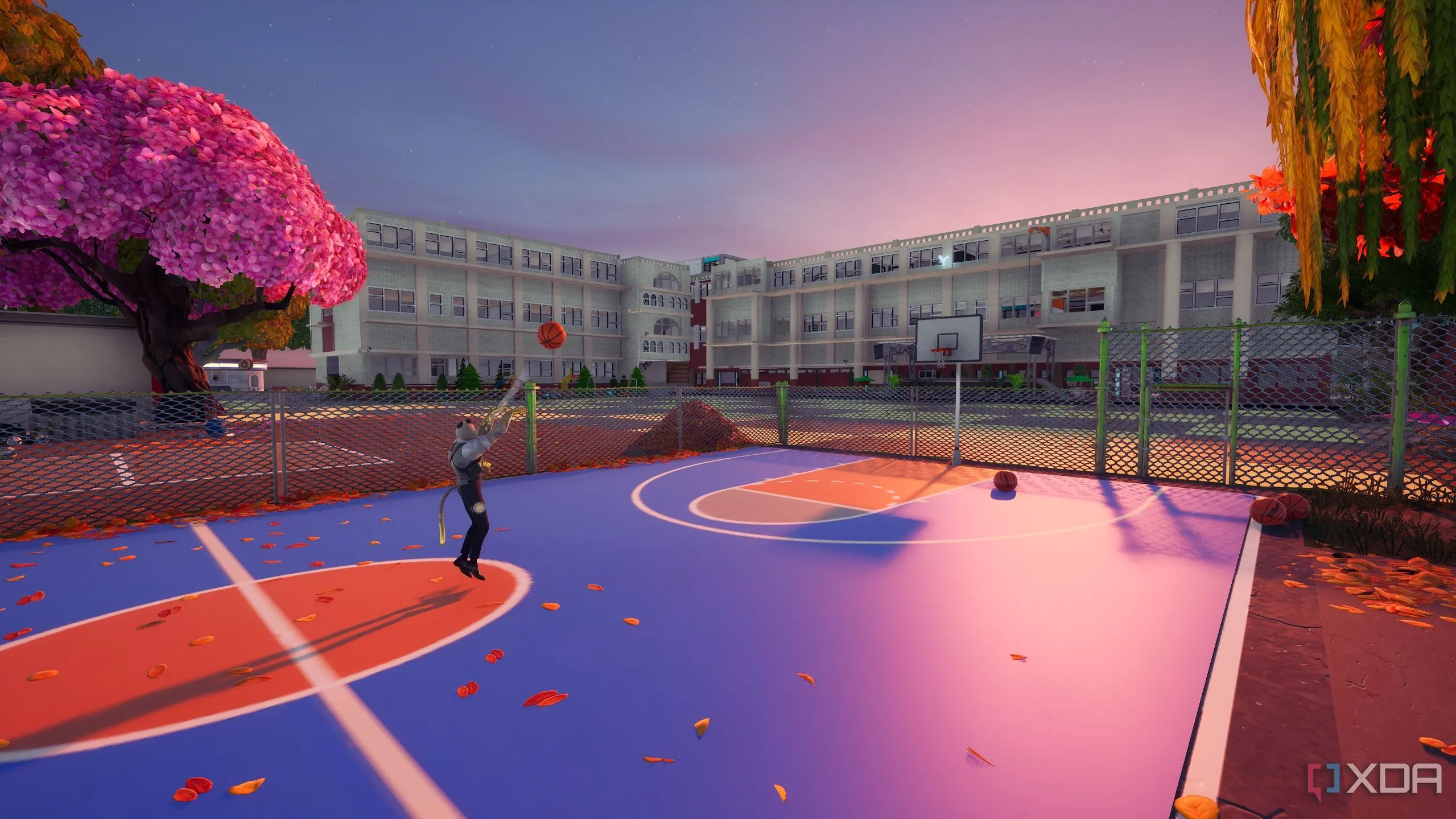 Sân bóng rổ trong bản đồ trường học Fortnite được thiết kế tỉ mỉ, tái hiện không gian quen thuộc trong game.