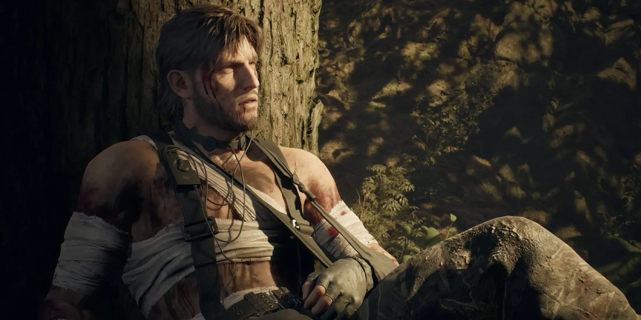 Snake ẩn mình trong rừng rậm trong Metal Gear Solid Delta: Snake Eater