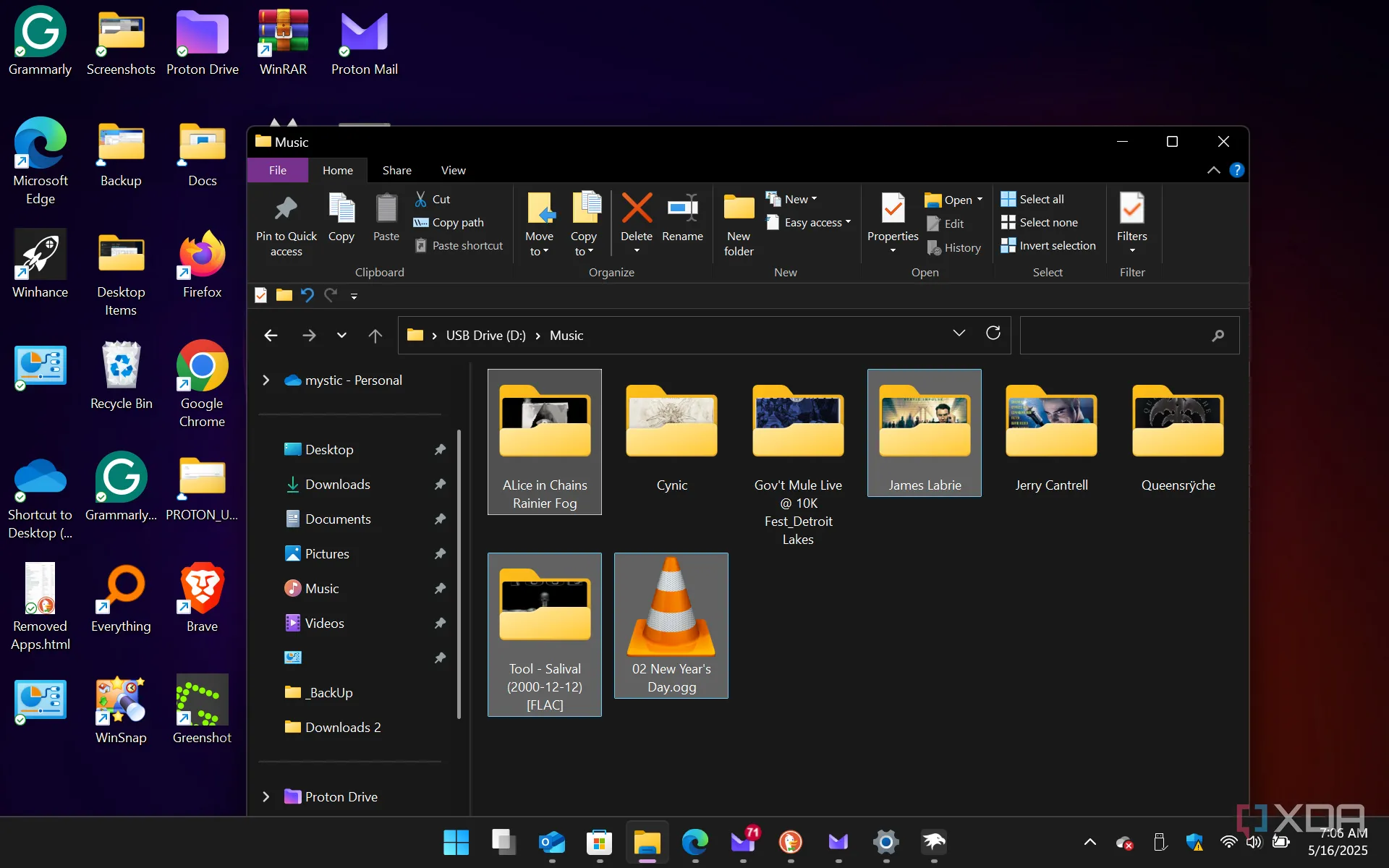 Thanh điều hướng cổ điển trong File Explorer trên Windows 11 đã được khôi phục bằng Windhawk