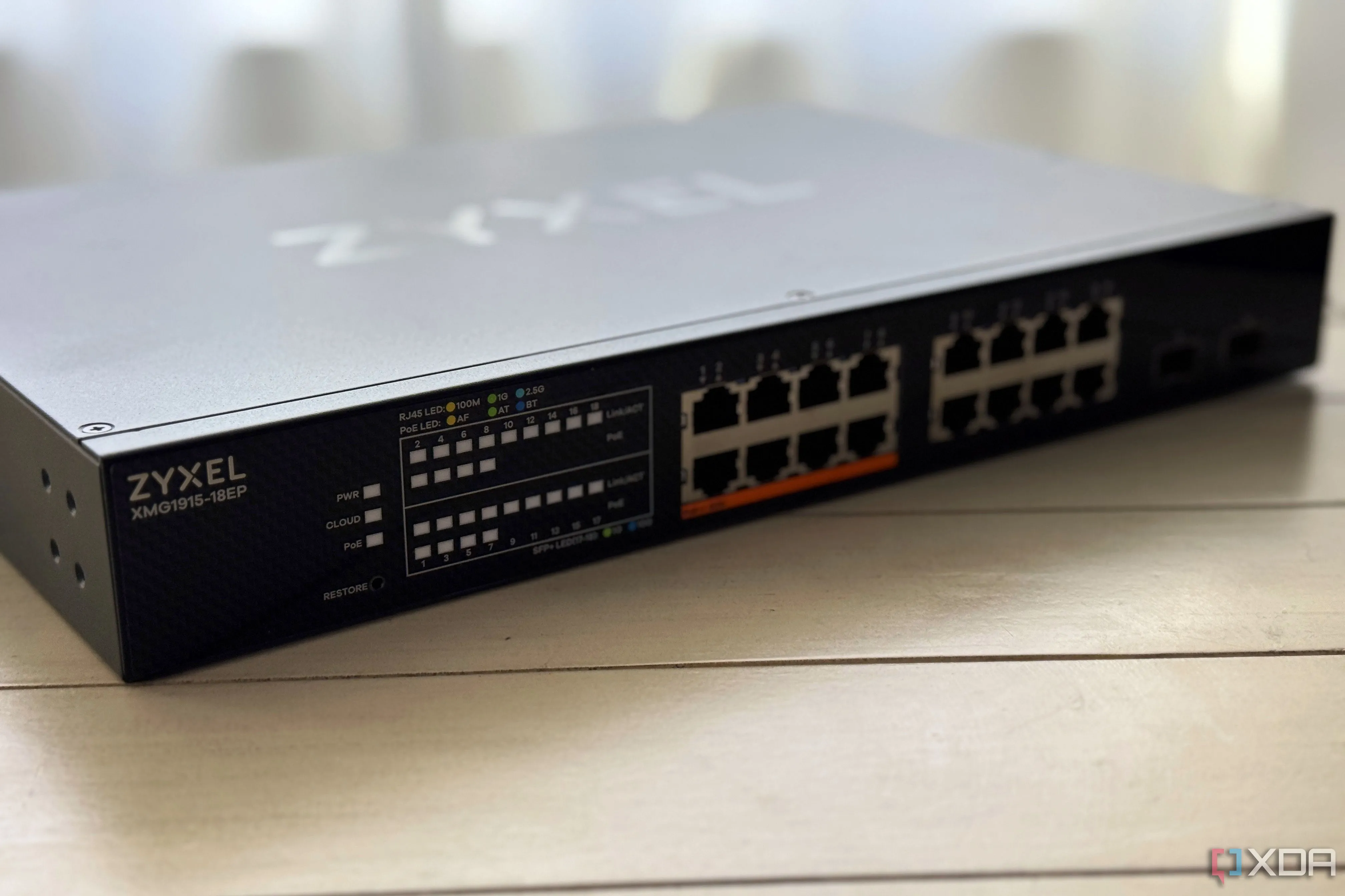 Thiết bị switch mạng Zyxel XGM1915 quản lý được dùng để tăng cường bảo mật
