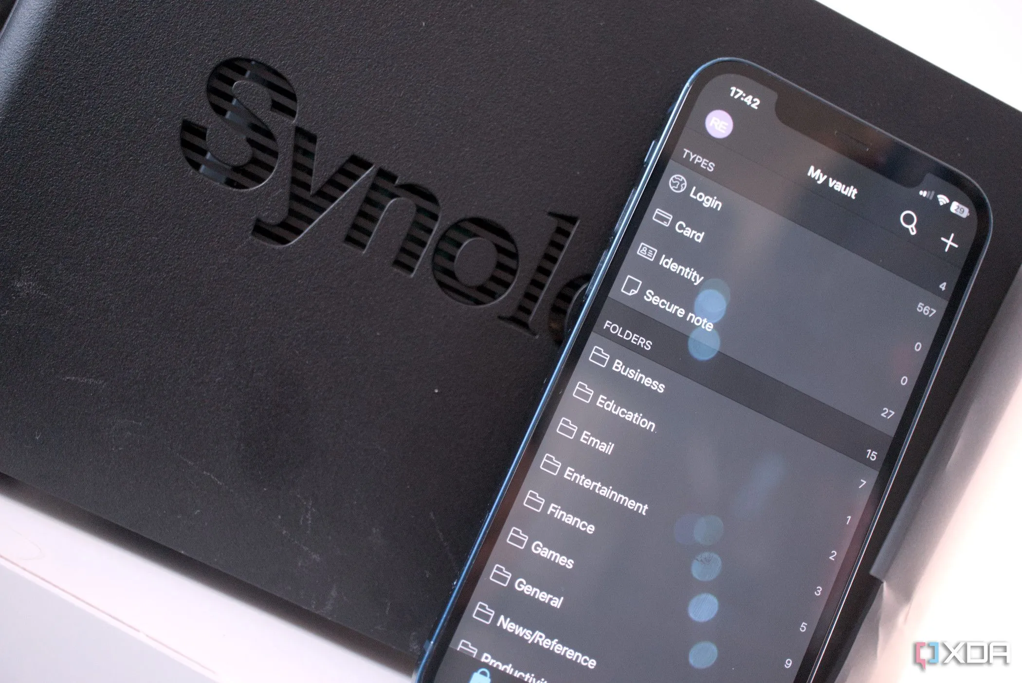 Tự host Vaultwarden trên Synology NAS để quản lý mật khẩu cá nhân