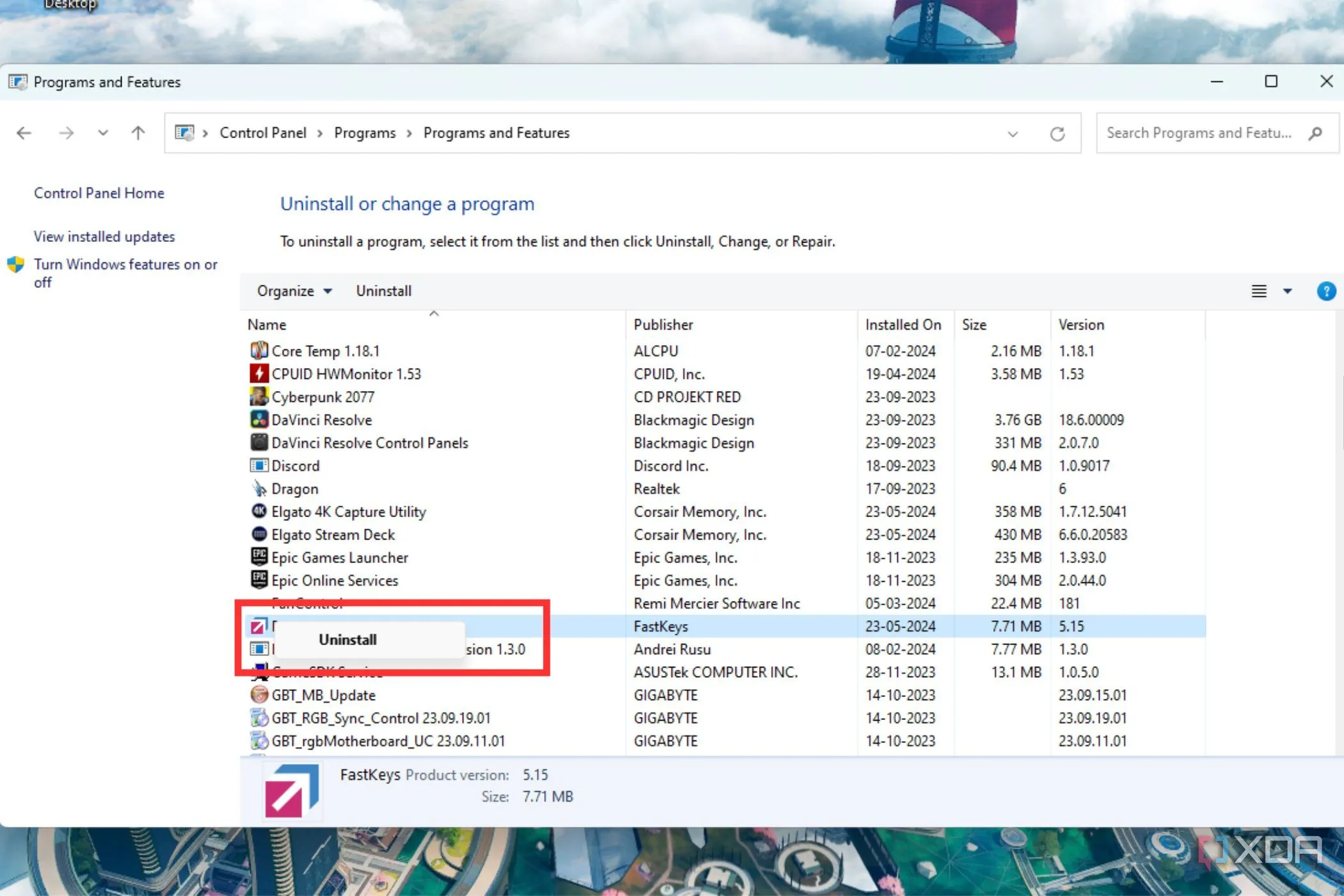 Tùy chọn &quot;Gỡ cài đặt chương trình&quot; được tô sáng trong Control Panel của Windows