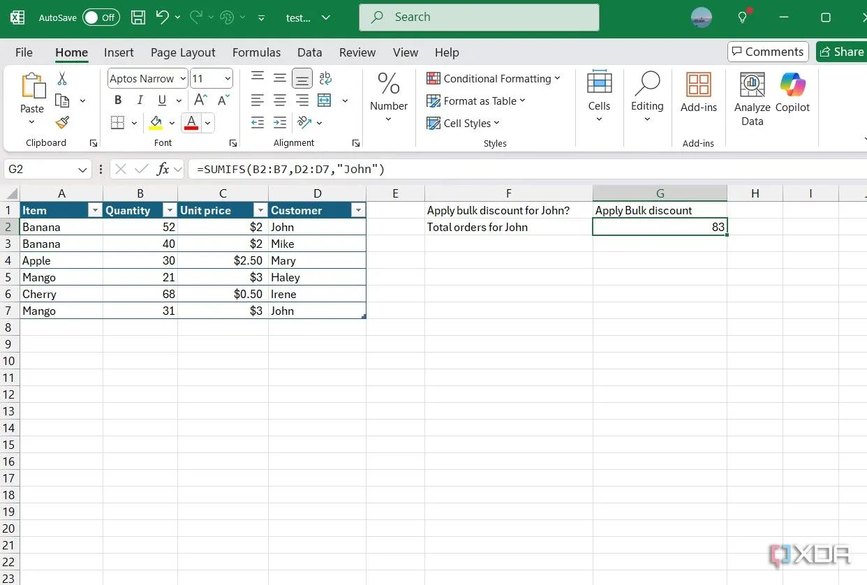 Ví dụ thực tế về hàm SUMIFS trong Excel để tính tổng số lượng trái cây đã mua bởi một khách hàng cụ thể.