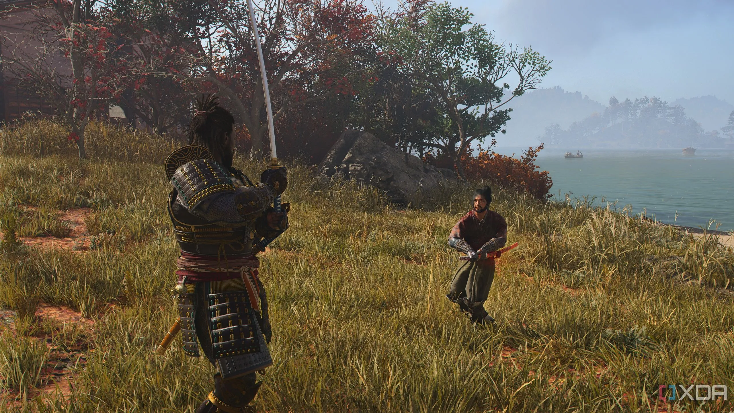 Yasuke trong Assassin's Creed Shadows đang tham gia một trận đấu kiếm quyết liệt, minh họa tầm quan trọng của việc nâng cấp vũ khí và trang bị để đối phó với kẻ thù